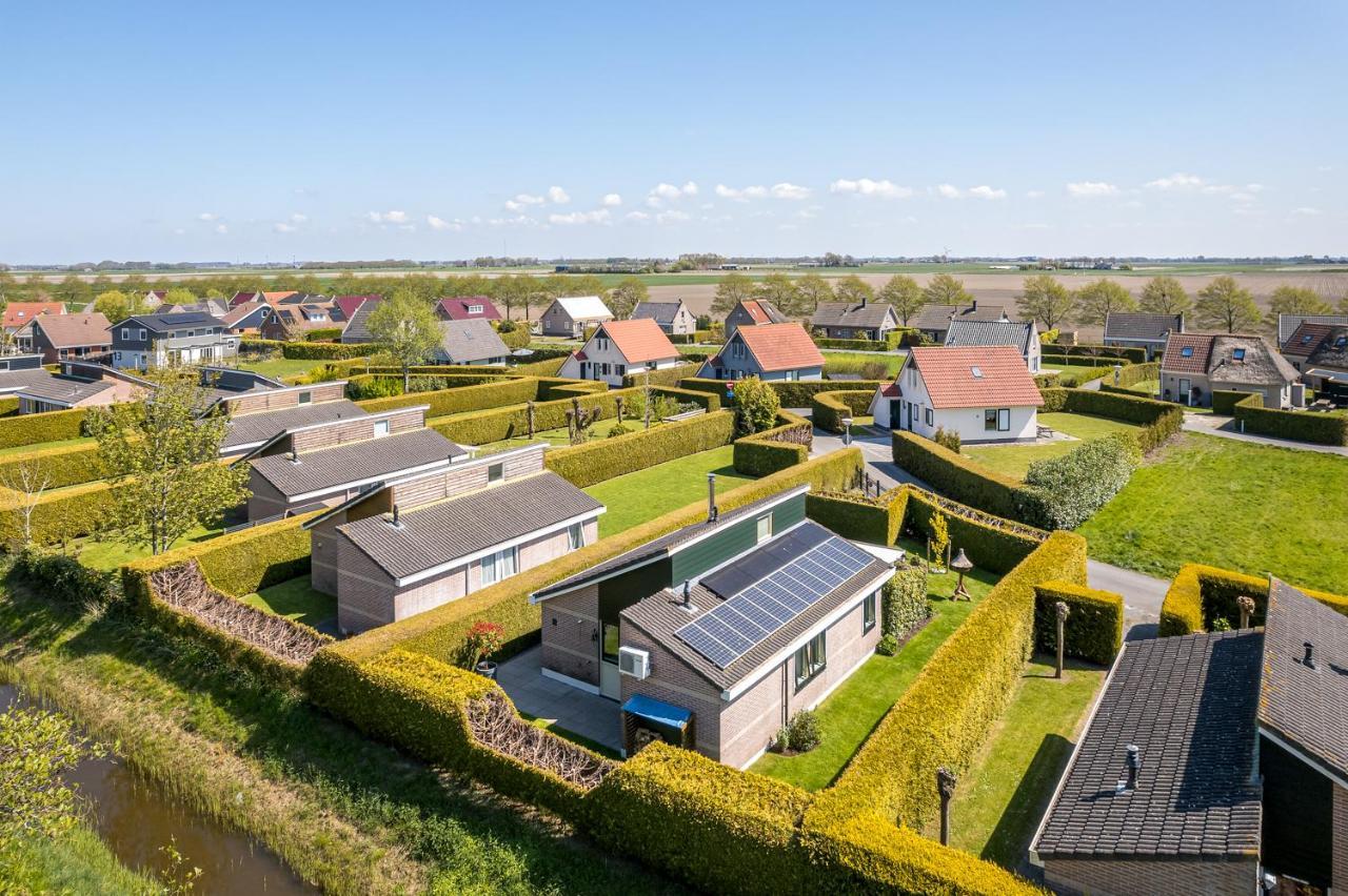 Vakantiewoning Met Serre En Airconditioning Tzummarum ภายนอก รูปภาพ