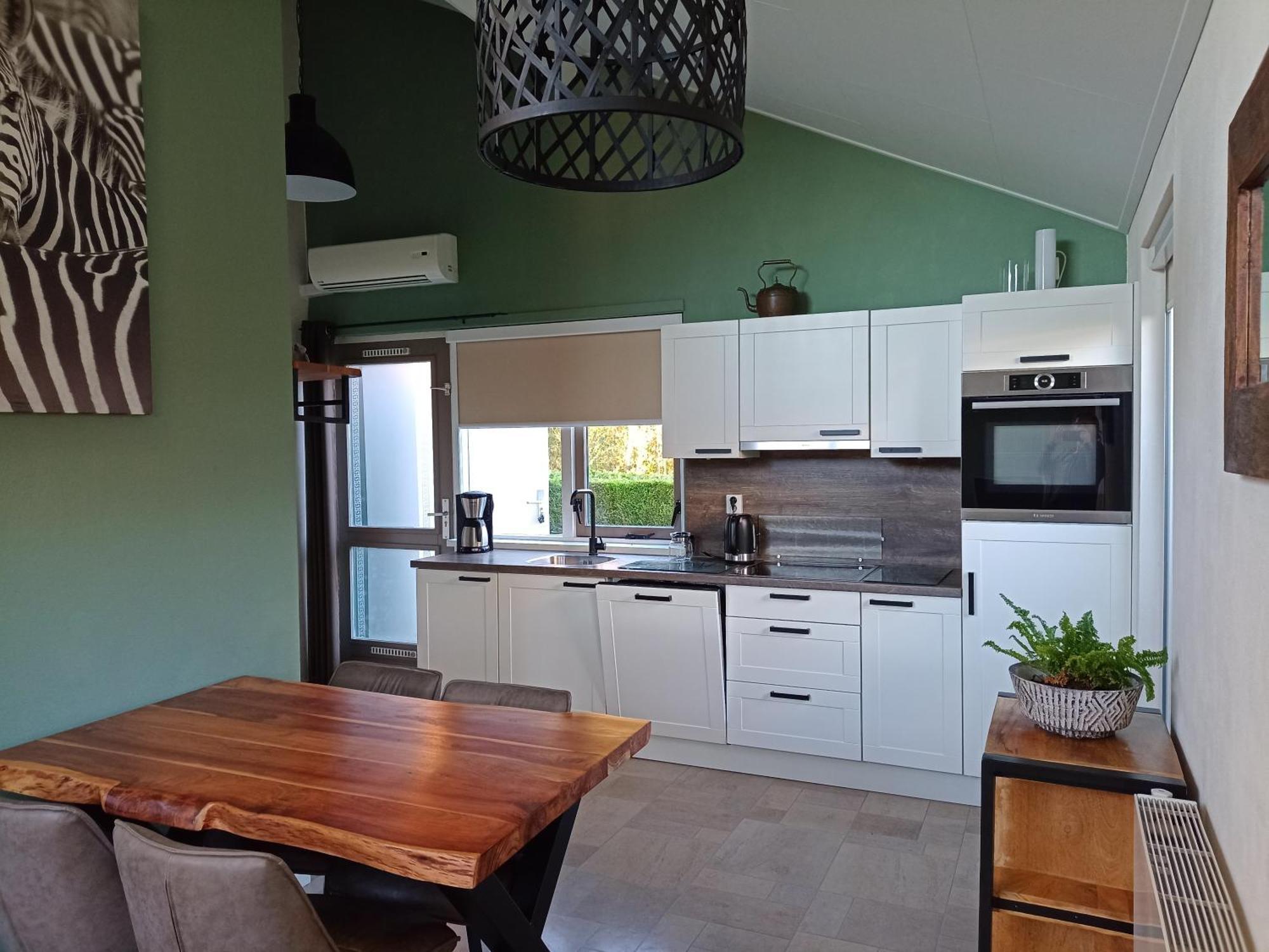 Vakantiewoning Met Serre En Airconditioning Tzummarum ภายนอก รูปภาพ